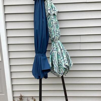 Pair of Outdoor Patio Umbrellas – Solid Navy & Paisley Pattern