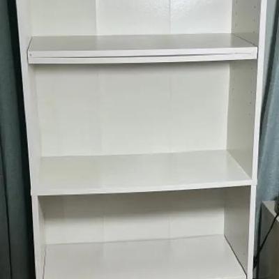 White Shelves 