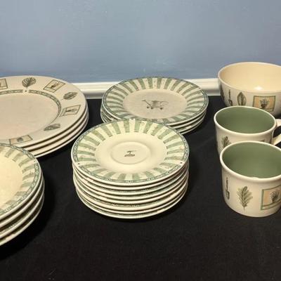 Pfaltzgraff “Naturewood” Stoneware Dinnerware Set