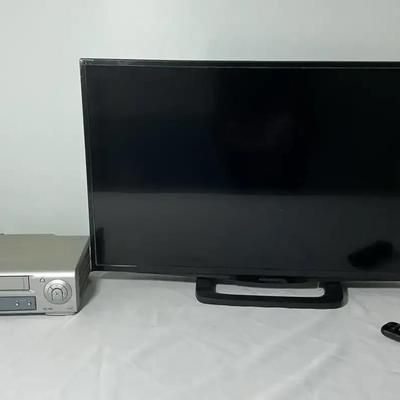 32” Insignia Roku Flat-Screen TV with Magnavox DVD/VHS Combo Player and Roku Remote