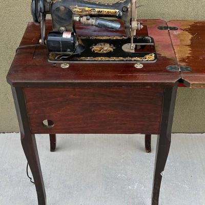 Antique Singer Electric Sewing Machine B1166872 With Wood Lift Top Sewing Table