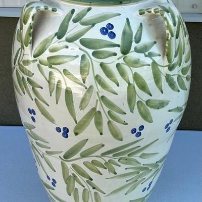 24' Glazed Pottery Pot/planter With Leaf Motif
24" Glazed Pottery Pot/planter With Leaf Motif