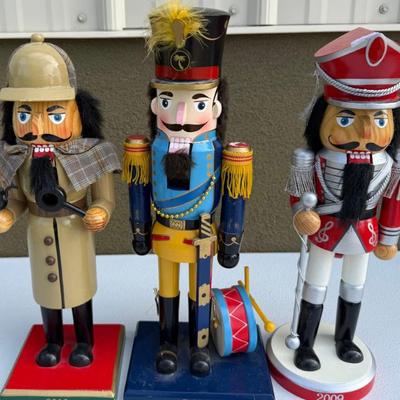 (3) Limited Edition Nut Crackers 2000, 2009, 2010