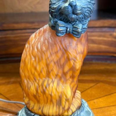 Vintage Bronze Metal And Art Glass Cat Lamp
Vintage Bronze Metal And Art Glass Cat Lamp