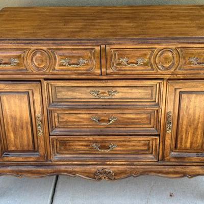MCM American Of Martinsville Buffett With Pull Out Sides