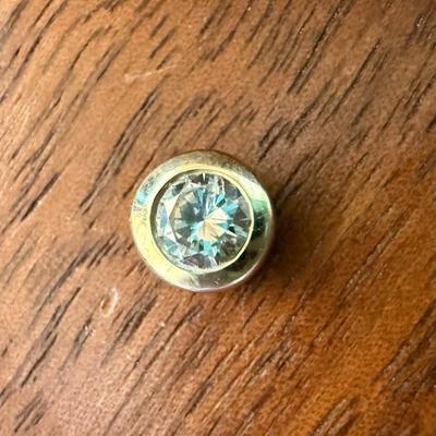 14k Yellow Gold And Diamond Slide Pendant Total Weight 1.03 Grams