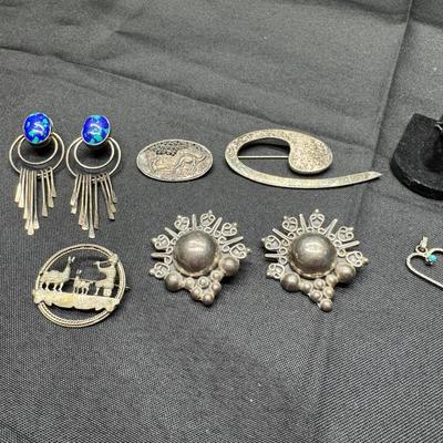 Sterling Silver Jewelry Lot | Modernist Brooch, Enamel Earrings, Dog Ring & Taxco | 75g Total Weight
