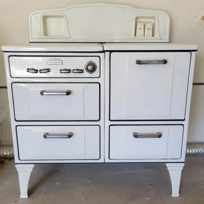 Vintage Wedgewood Enamel Gas Stove | 1930s White Porcelain with Chrome Accents