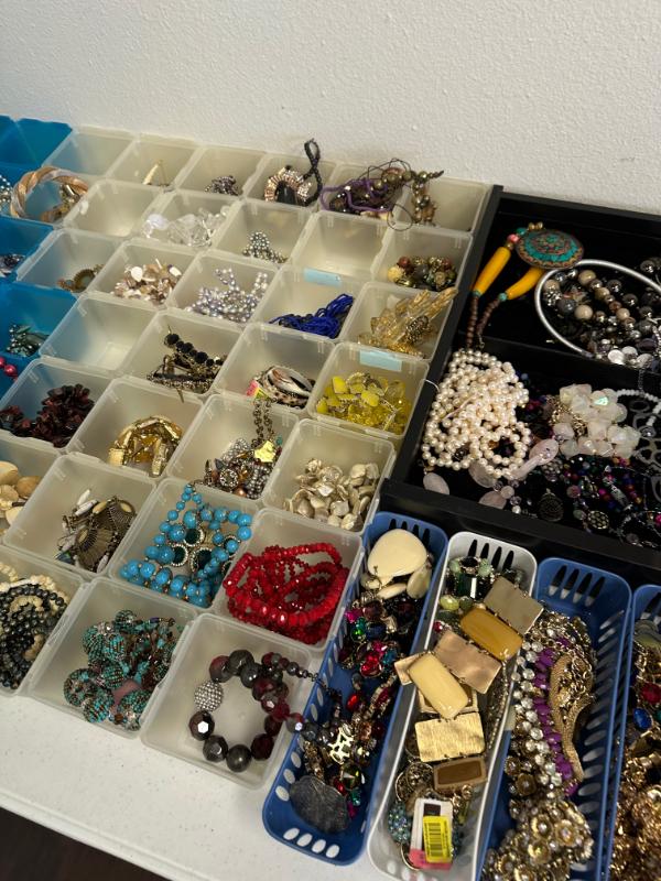 Sale Photo Thumbnail #10