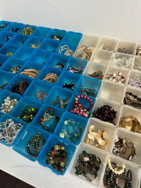 Sale Photo Thumbnail #11