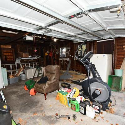 1030 garage