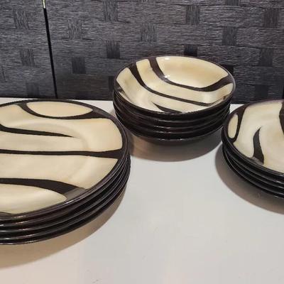 Pier 1 Hand-painted Zebra Dishes - 5 Sets (15 Pieces)