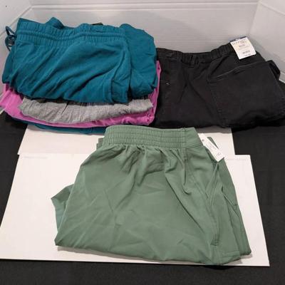 New Plus Size 3x Capris Multi Colored Green Pants And Jean Like Shorts 