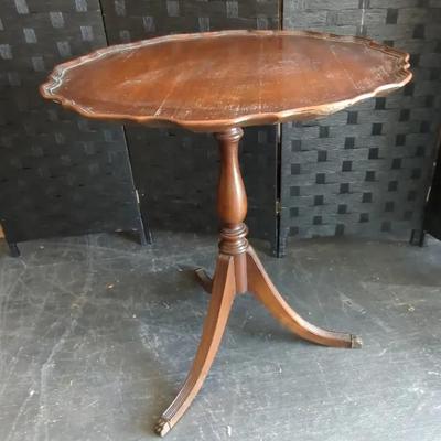 Late 19th-century English Georgian-style Mahogany Pie Crust Pedestal Table