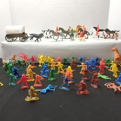 Cowboys And Indians Plastic Figures With Horses And Wagons 