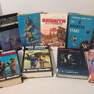 Vintage Hardback Fantasy And Sci Fi Novels -- See Last Photos For additional Books!