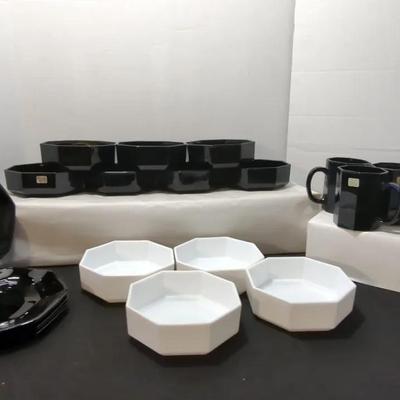 Arcoroc Glass Bowls and Mugs (white and black)