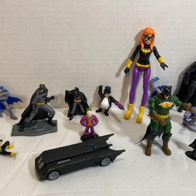 Action Figurines: Superman, Batman, Captain America & More 