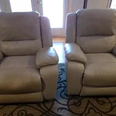 Pair of Shuyang Huarong Grey Swivel Recliners