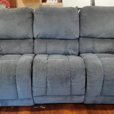 Power Reclining Sofa with USB Ports