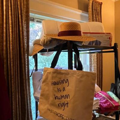 Sale Photo Thumbnail #172