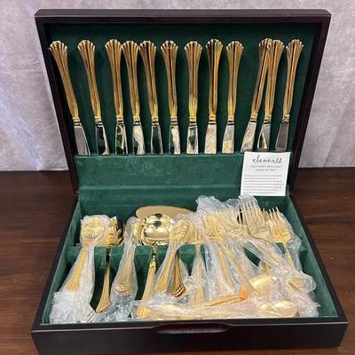 Golden Flatware in Wood Case Cambridge Stainless 79 Pieces Incomplete Set