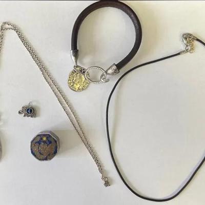 Costume Jewelry, Assorted 