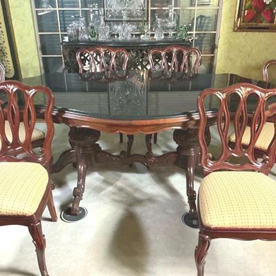 Vintage Victorian Styled Dinning Table With Heavy Granite Top