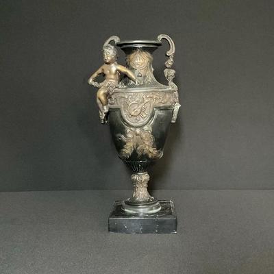 Amphora Cherub Urn