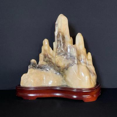 Polished White Jade Sculpture