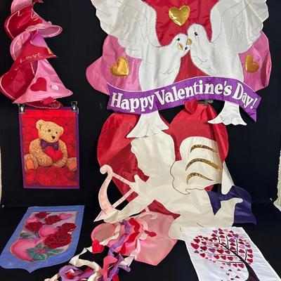 Valentines Outdoor Decor-Flags