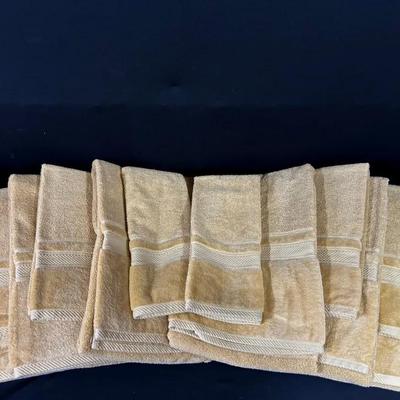 Yellow-Gold Bath & Hand Towels