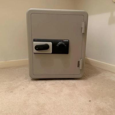 Sentry Fire-Safe 2260 With Combination Lock