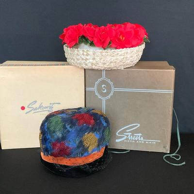 Ladies Vintage Hats with Hatboxes 
