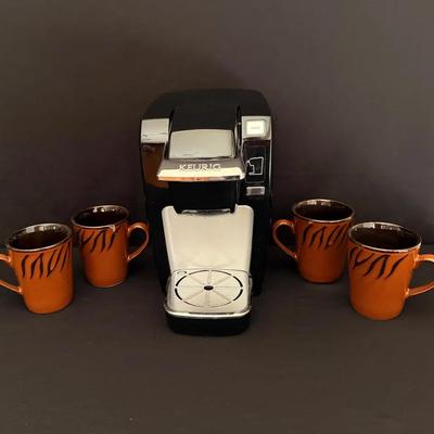 Keurig Coffee Maker & Mugs