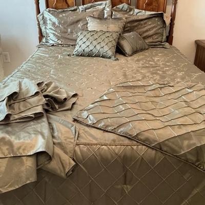 Green Satin Bedding- Queen