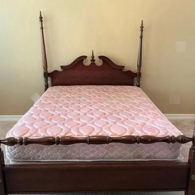 Chippendale Style Bed