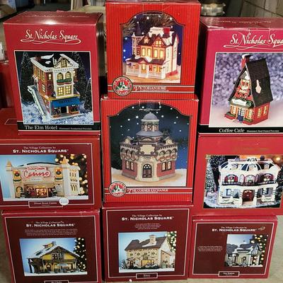 Christmas Village (feat. St. Nicholas Square) (B)