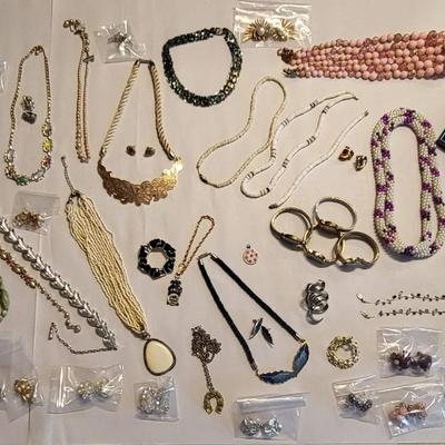 Costume Jewelry Variety (D)