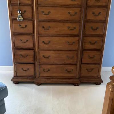 Wooden Chest of Drawers