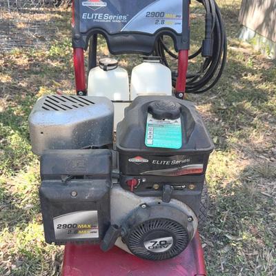 Briggs & Stratton Elite Series power washer 2900 Max PSI