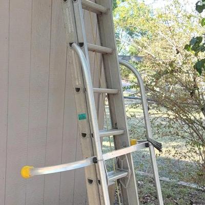 9ft Metal, adjustable ladder with safety rails 
