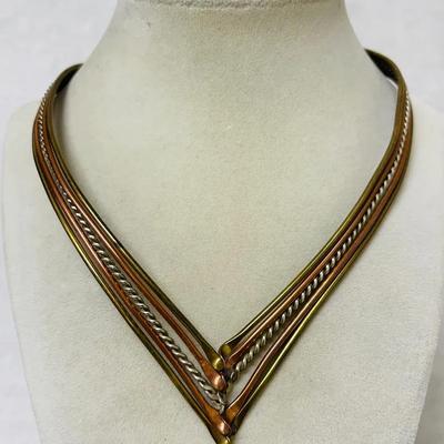 Multi-tone Metal V-Neck Collar Choker