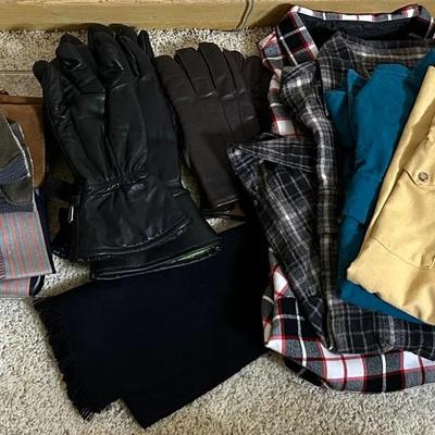 Men’s Flannel Shirts With Leather And Suede Gloves
