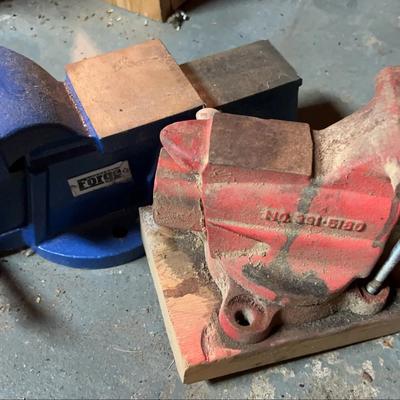  Base Bench Vise Blue- 6 inches  Red -3.5  Inches