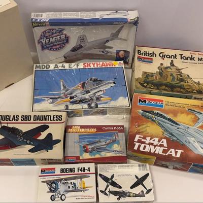 Sale Photo Thumbnail #22: Vintage & Modern Airplane Kits | ESCI, Revell, Monogram, Craftworks 