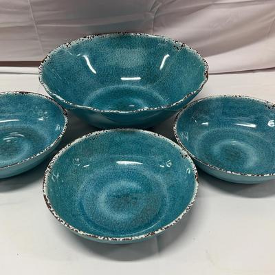 Plastic Turquoise Serving Bowl & Matching Bowls