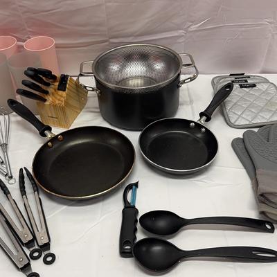 Starter Cookware and Utensils Set