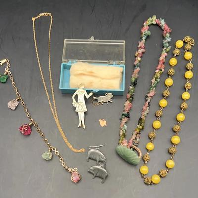Vintage Necklaces, Earrings, Brooch, Pendant, Bracelet