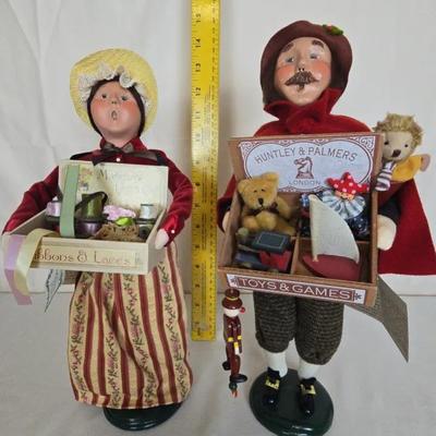 Byers Choice Carolers "Cries Of London "